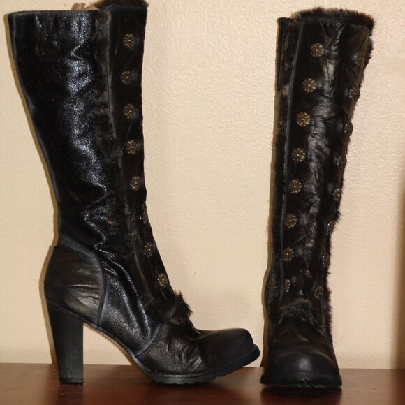 Luvshoe's Shoes - Vintage Luvshoe's Tall Black Fur Trimmed Boots